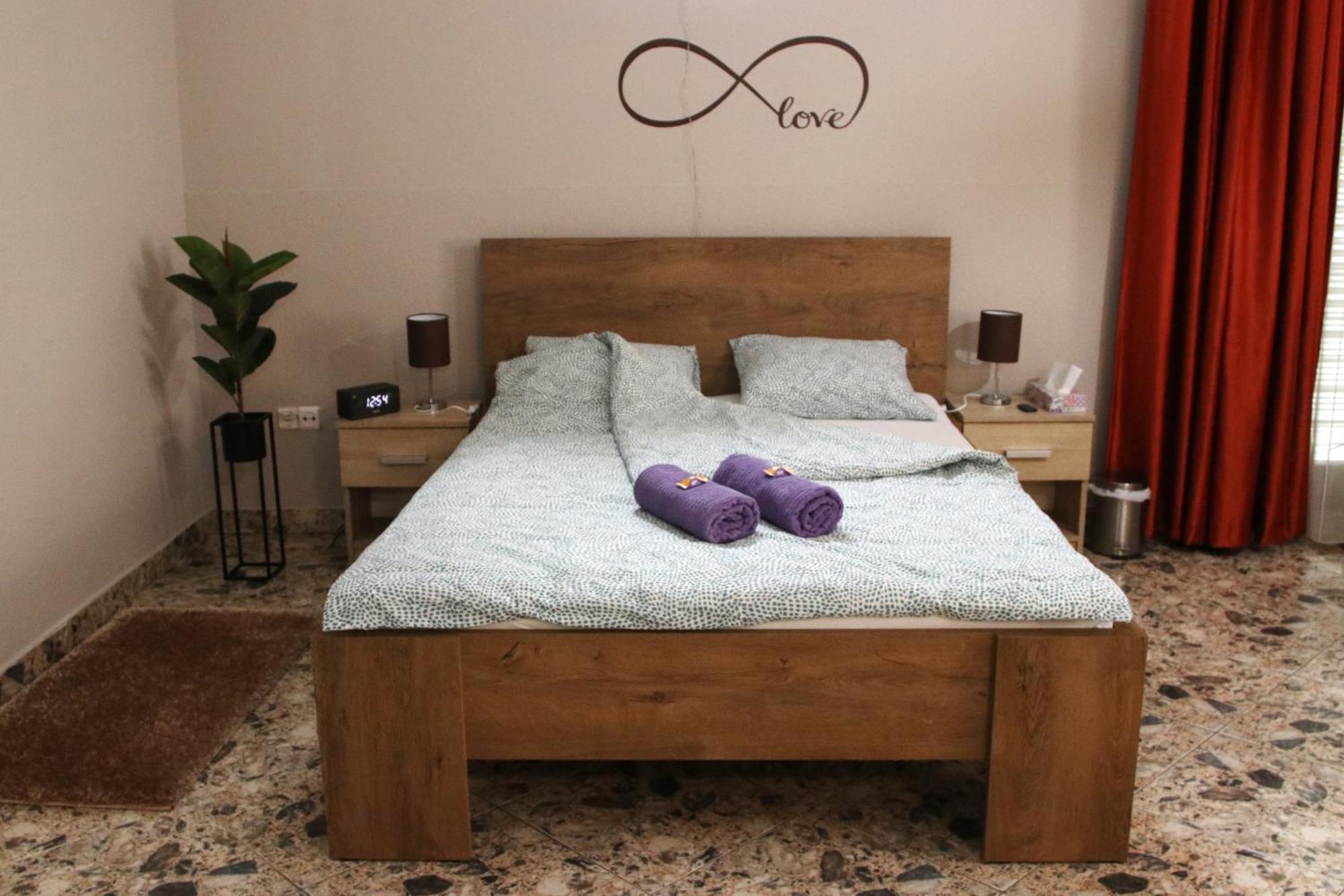 Tulipan Apartman Godollo Bagian luar foto